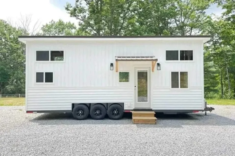  Fully furnished 20ft container home