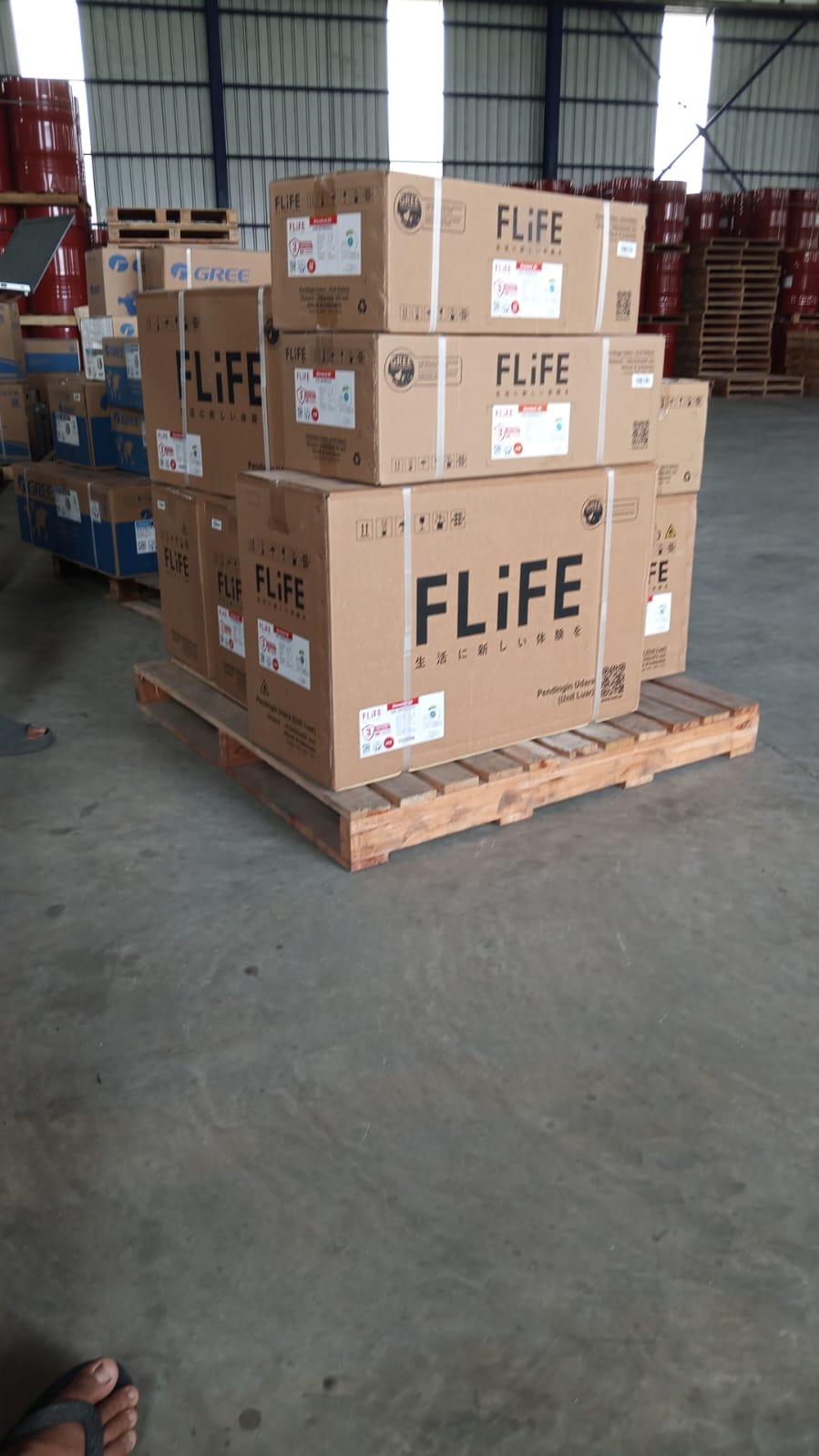 AC FLiFE