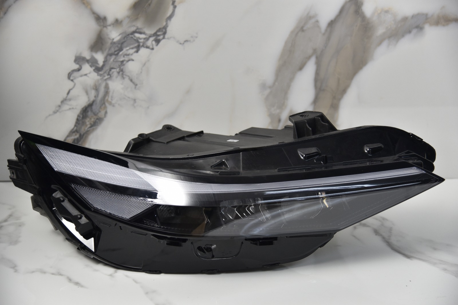 Faro Derecho LED Hyundai Elantra 