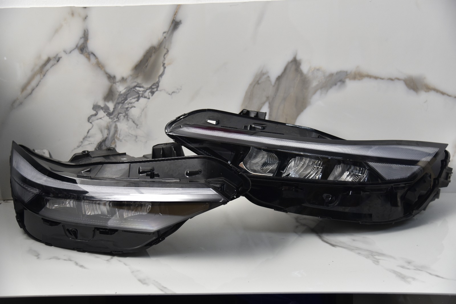 Faro Derecho LED Hyundai Elantra 