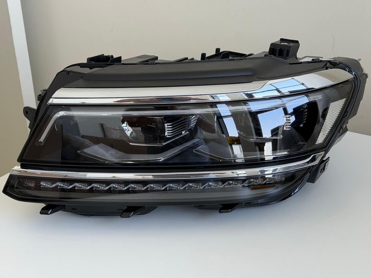 Pareja Faros Volkswagen Tiguan  2016-2020