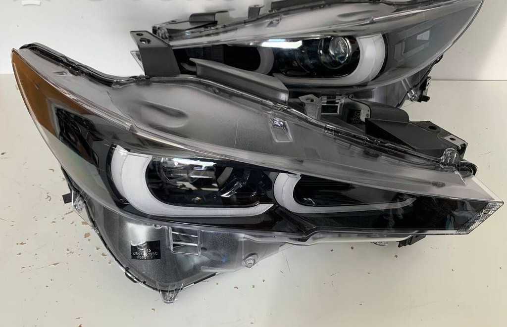 Pareja Faros Mazda CX-5 (KF) 2022-2025