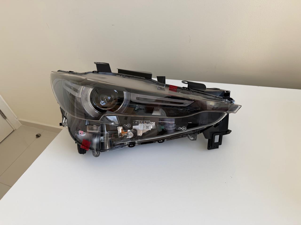 Pareja Faros Mazda CX-5 (KF) 2017-2021