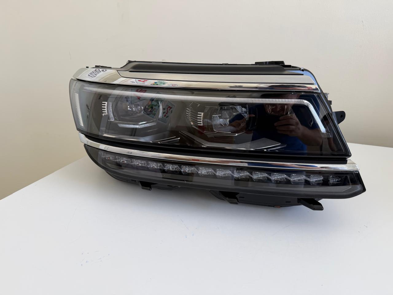 Pareja Faros Volkswagen Tiguan  2016-2020