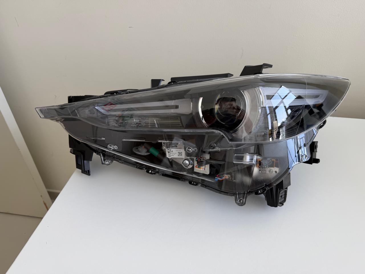 Pareja Faros Mazda CX-5 (KF) 2017-2021