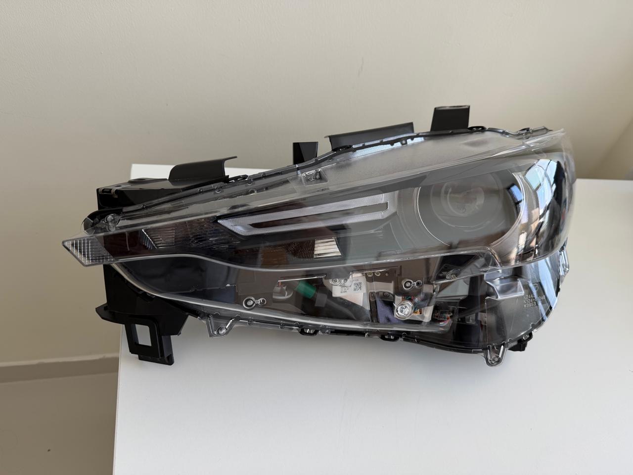 Pareja Faros Mazda CX-5 (KF) 2017-2021