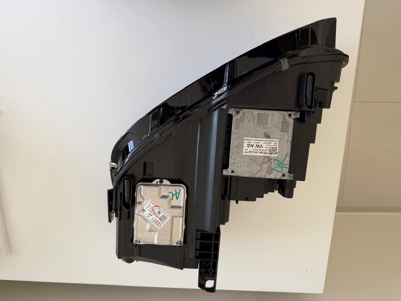 Faro Derecho Volkswagen Tiguan  2016-2020