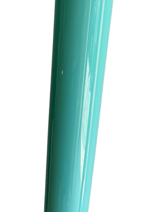 Instalación vinil azúl turquesa