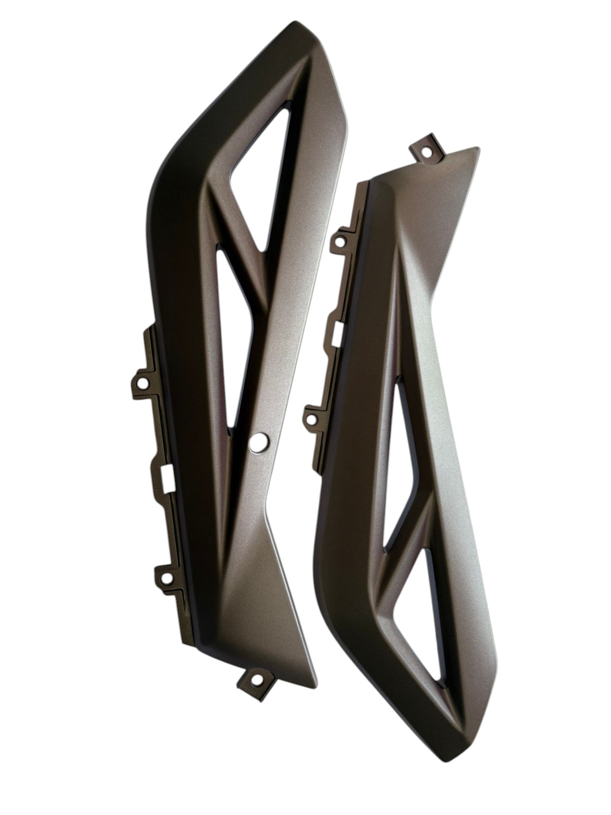 CUBIERTA IZQUIERDA Y DERECHA DECORATIVA DEL TANQUE VENTO CYCLONE 200