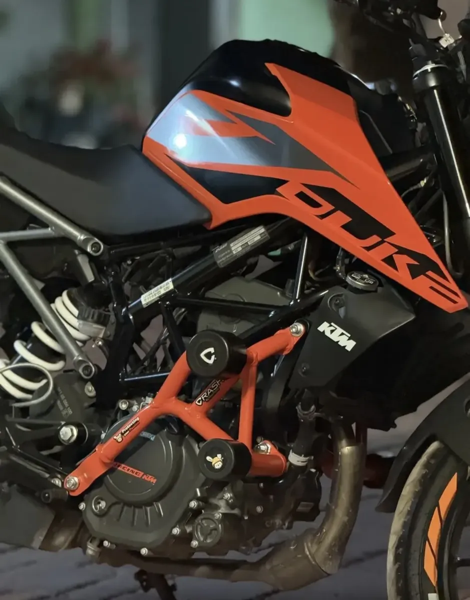 SLIDER CRASH DUKE 200