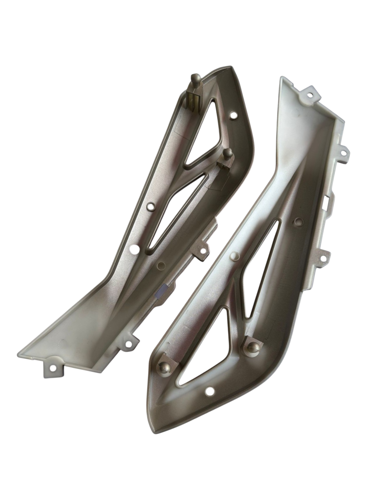 CUBIERTA IZQUIERDA Y DERECHA DECORATIVA DEL TANQUE VENTO CYCLONE 200