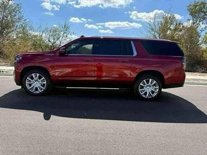 Chevrlet Suburban 2012