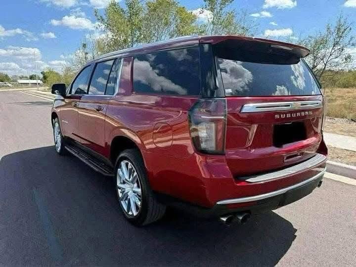 Chevrlet Suburban 2012