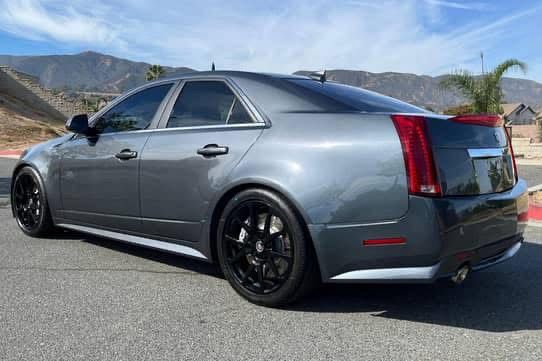 Cadillac CTS-V 2010