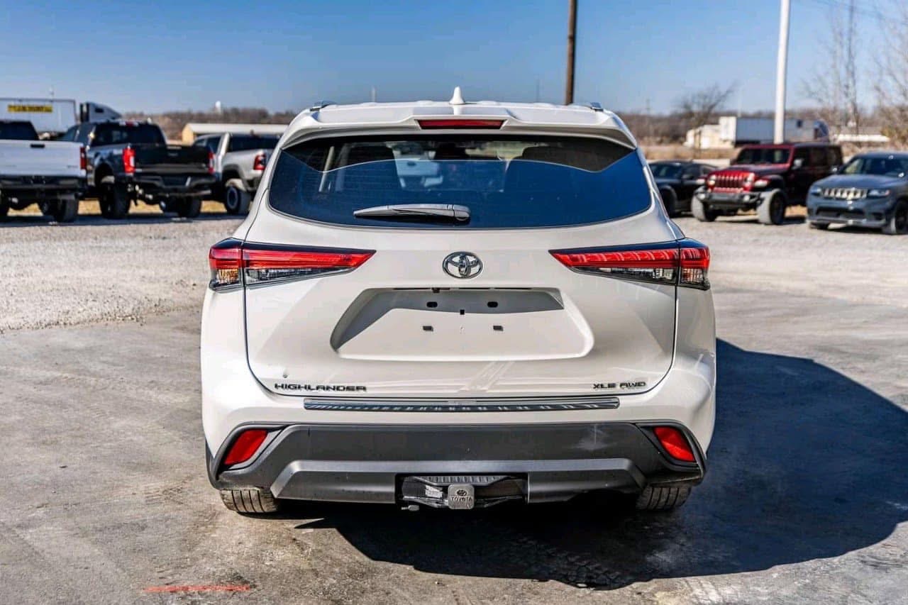2023 Toyota Highlander XLE AWD