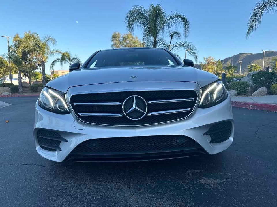 2019 Mercedes-Benz Benz E 300 RWD Sedan PREMIUM 1