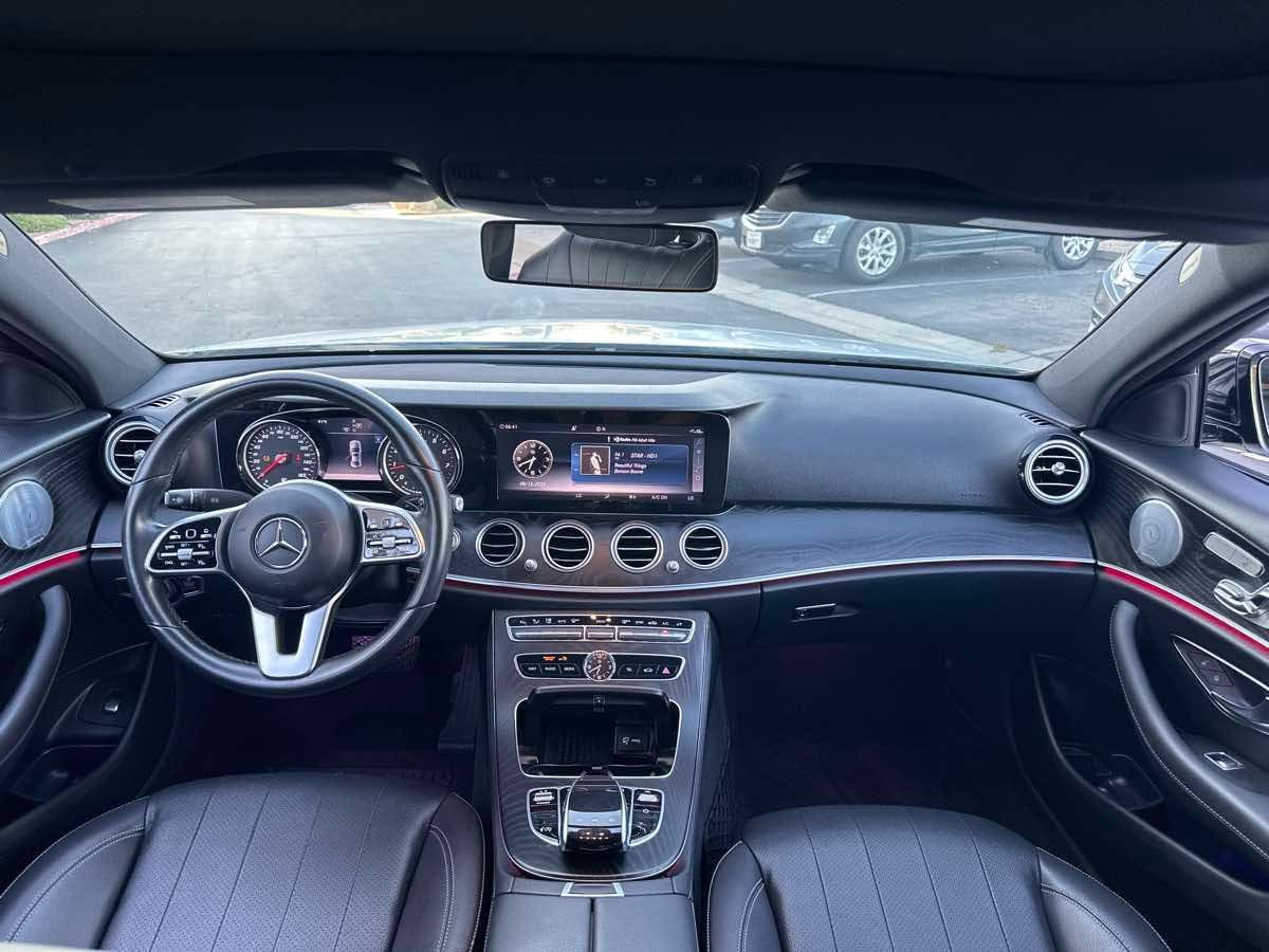 2019 Mercedes-Benz Benz E 300 RWD Sedan PREMIUM 1