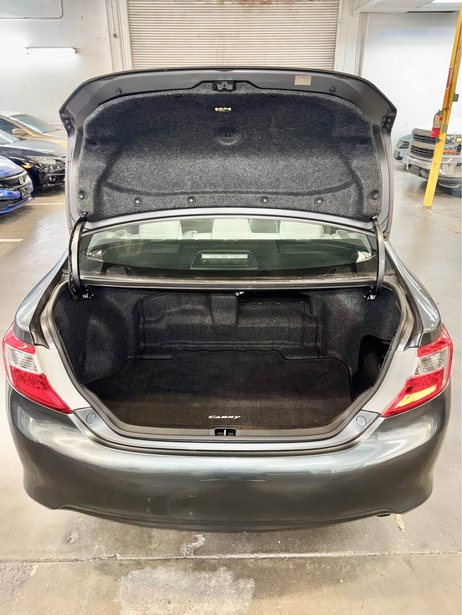 2013 TOYOTA CAMRY HYBRID LE 