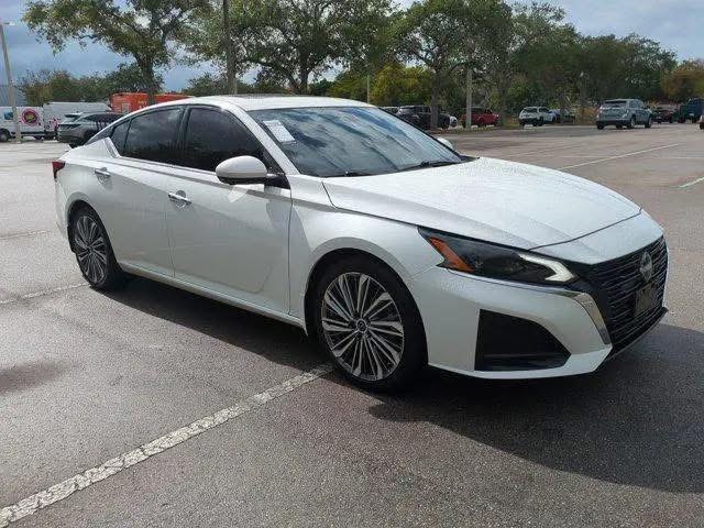 2023 Nissan Altima 2.5 SL