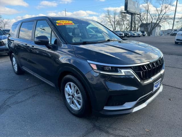 2023 Kia Carnival LX