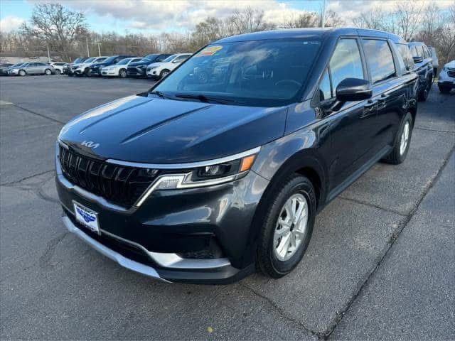 2023 Kia Carnival LX