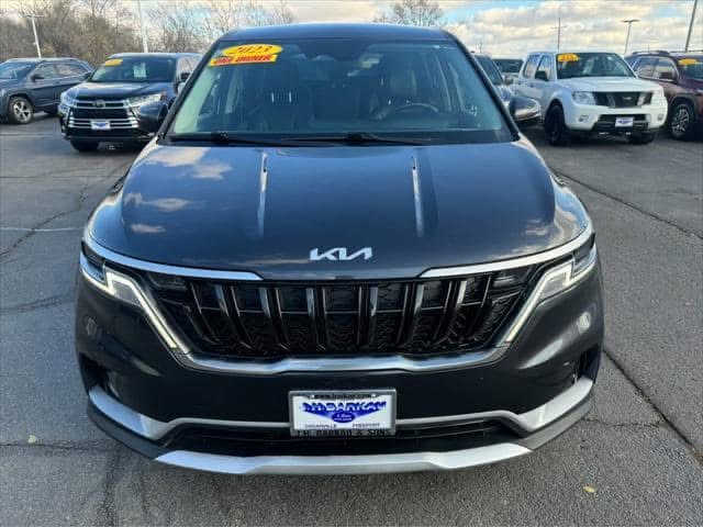 2023 Kia Carnival LX