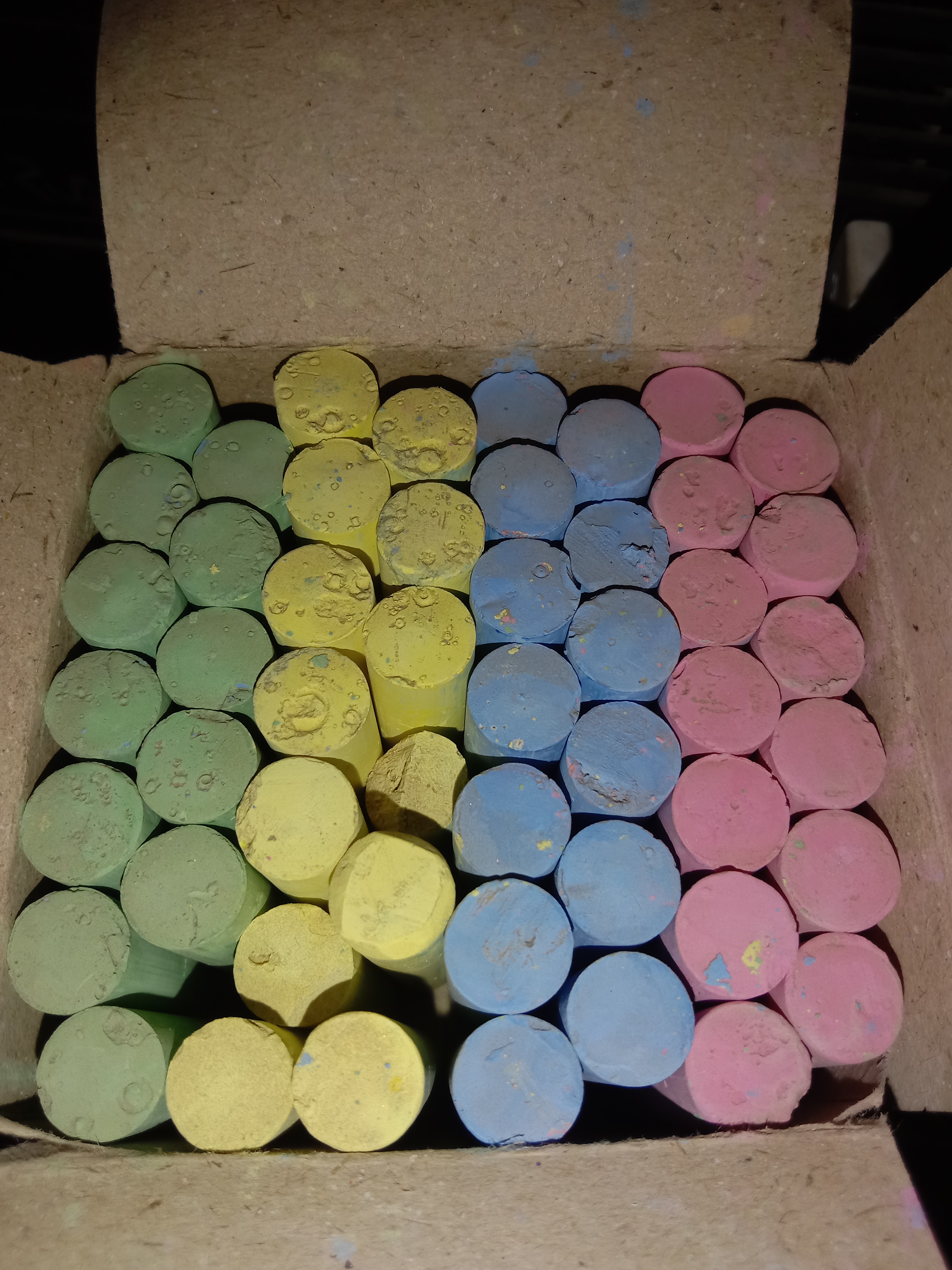 WholeSale Deal Colored Chalk Pack (24 Packs in Carton)