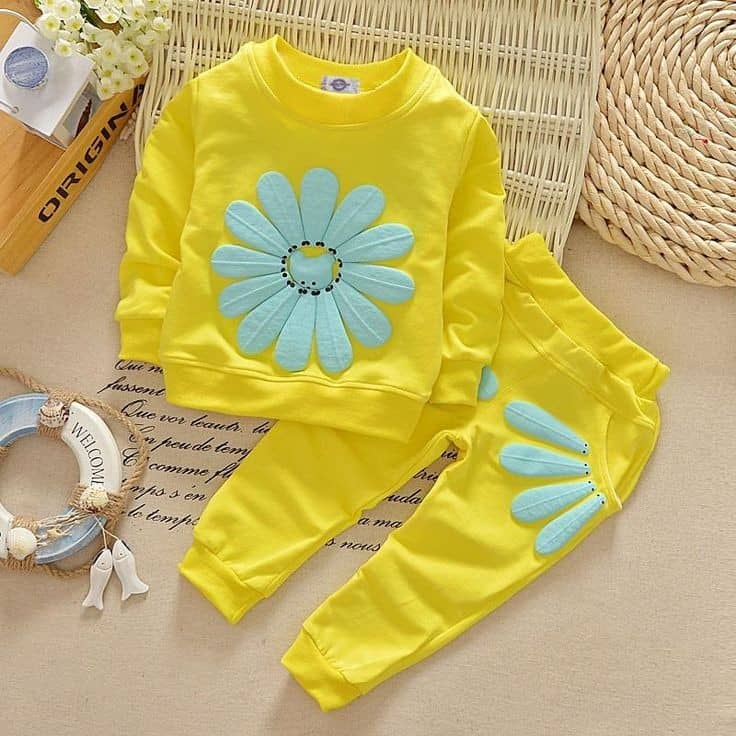 Conjunto de ropa para niña