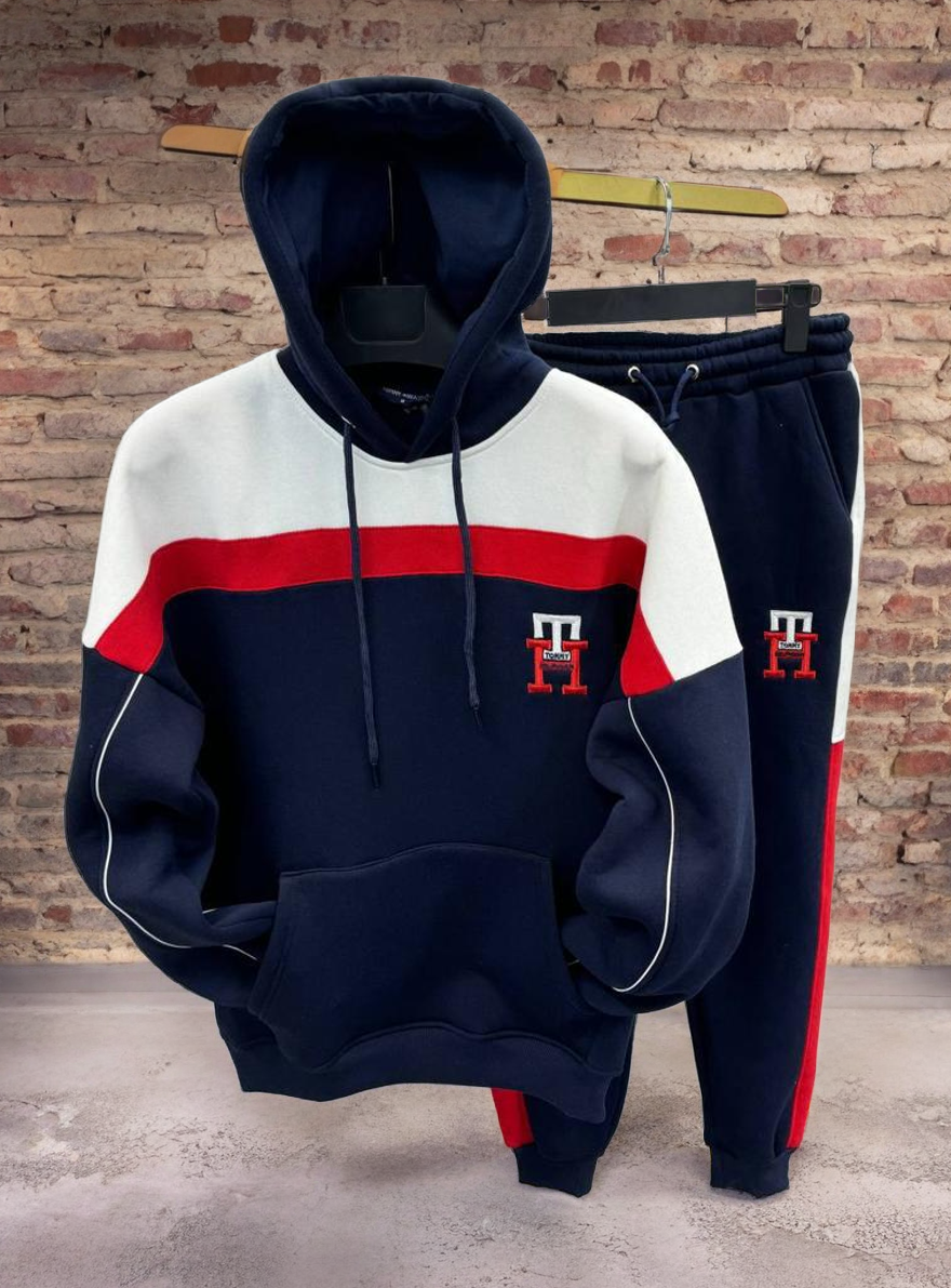 Conjunto de sudadera y pantalón deportivo