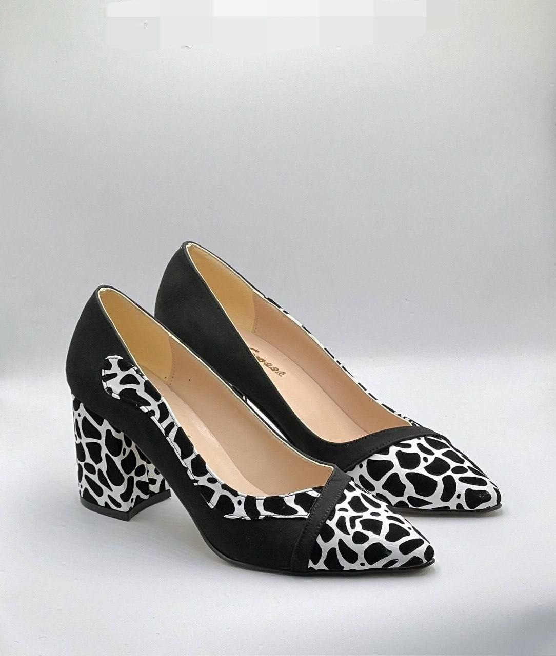 Zapatos de tacón medio