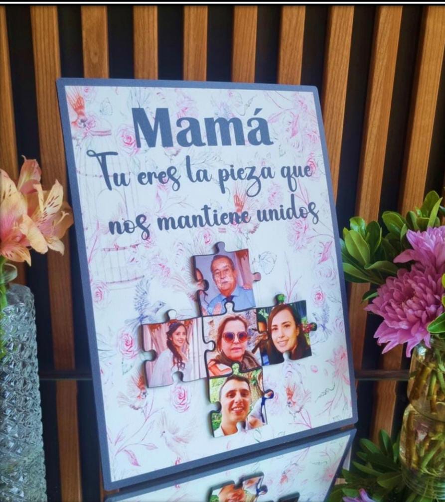 Cuadro Decorativo con piezas de Puzzle.