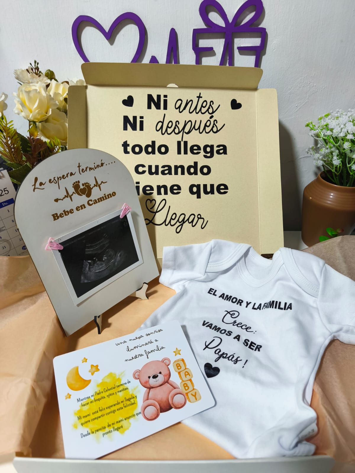 Caja de Anuncio de Embarazo