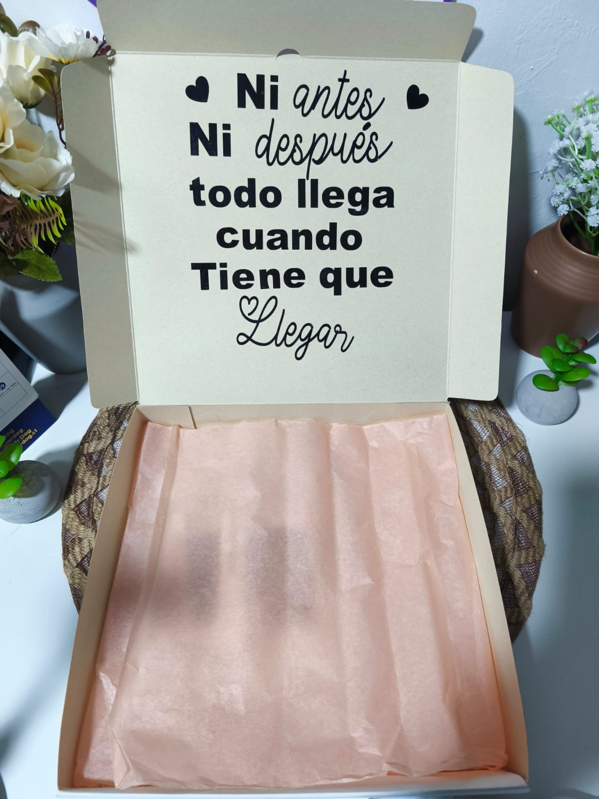 Caja de Anuncio de Embarazo
