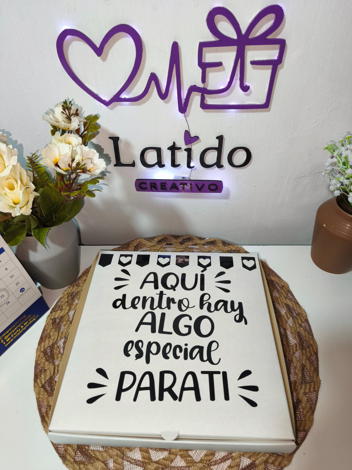 Caja de Anuncio de Embarazo
