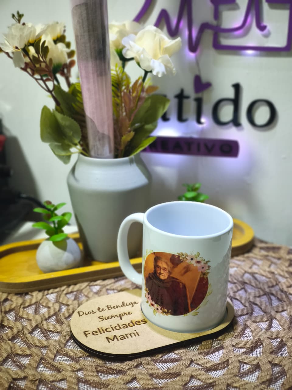 Taza Felicidades Mami