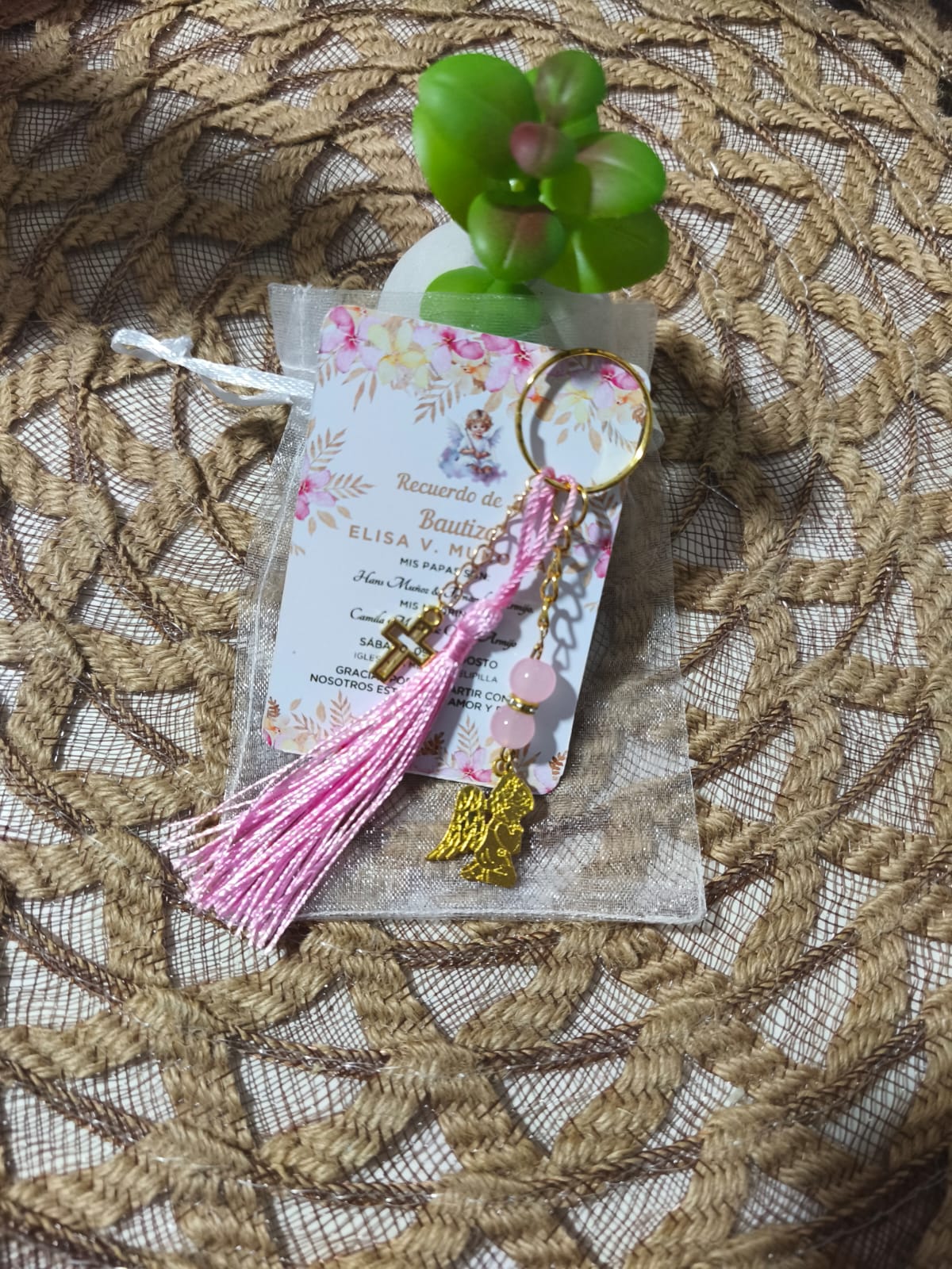 Recuerdo  Dorado con Borla Rosa