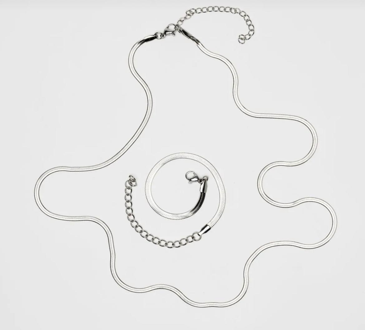 Man /Pendant necklace