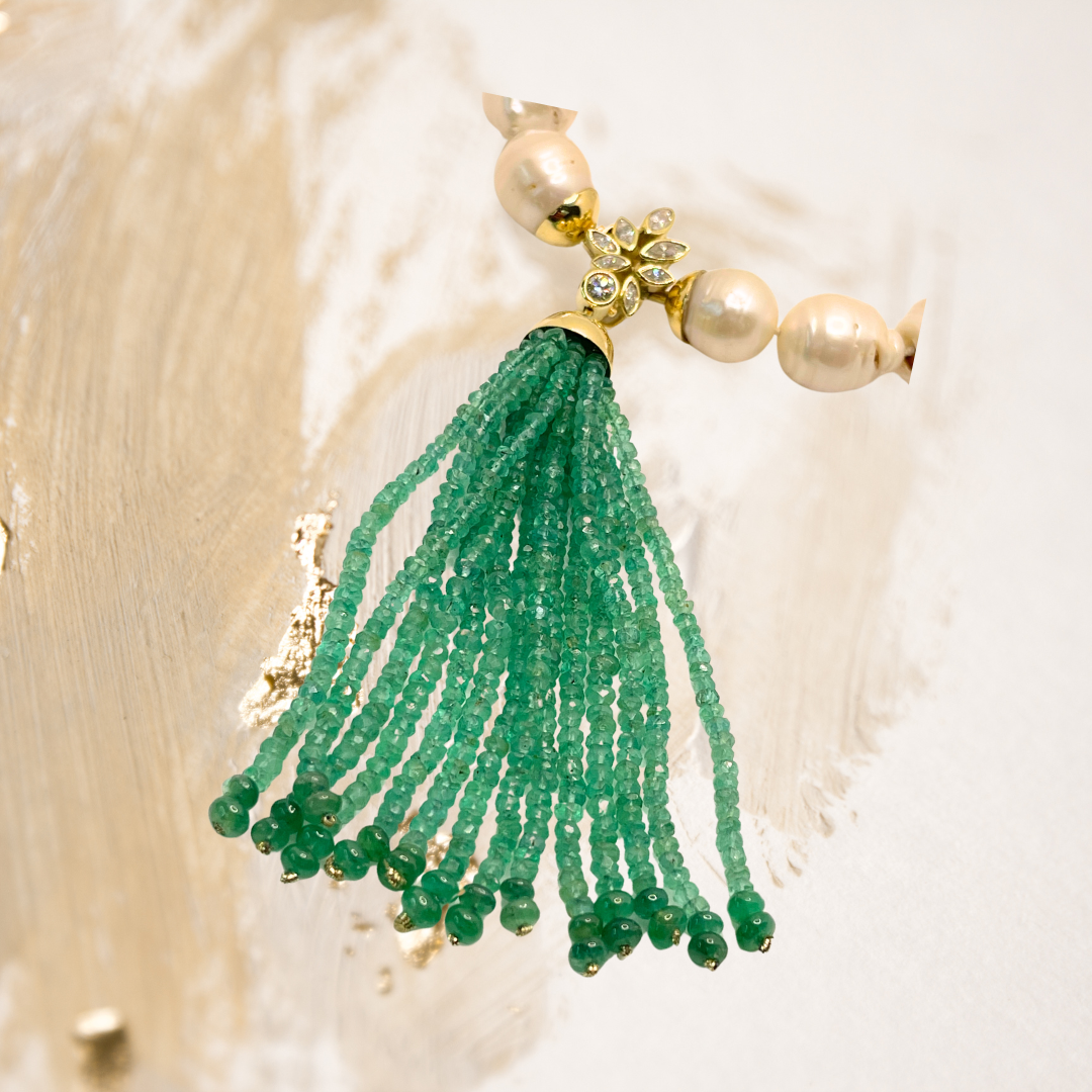 Colar Rainha Esther poder, luz e majestade.