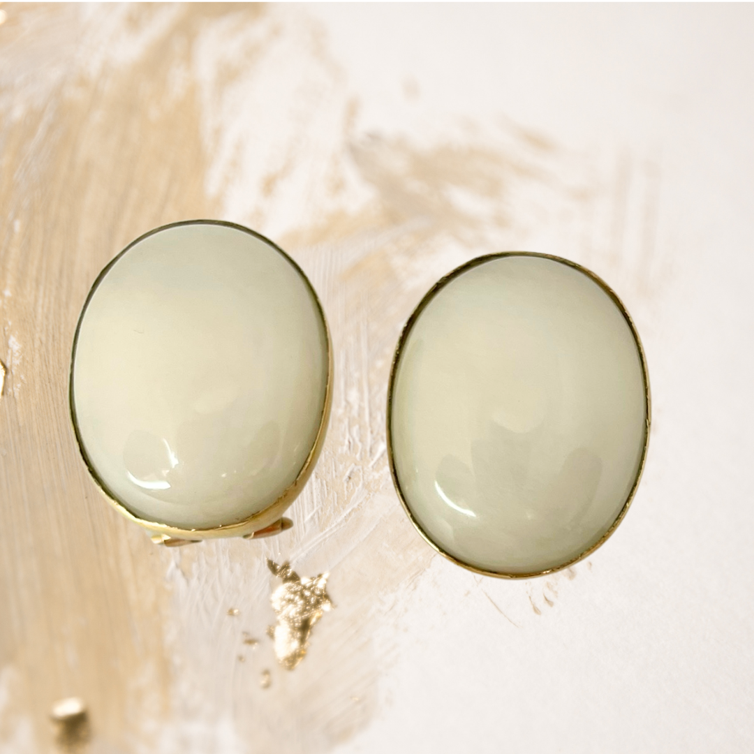 Brincos delicadeza que ilumina.