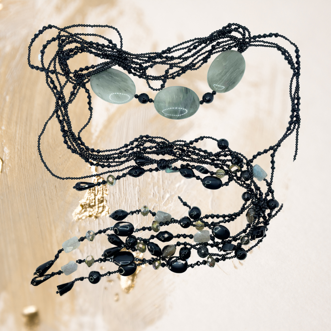 Colar pashimina com ônix, jade e cristais