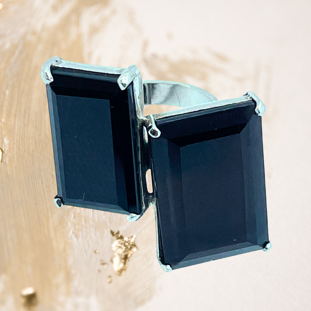 Anel  prata 950 com ônix