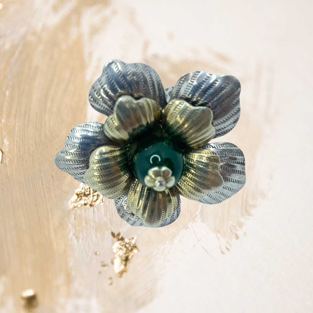 Anel Rosa de Saron prata 950 com banho de ouro amarelo e jade verde