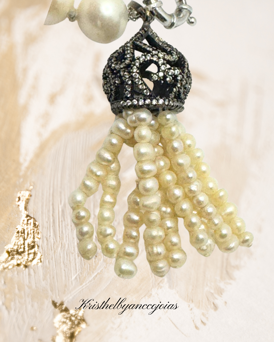 Pulseira a  elegância que abraça o pulso