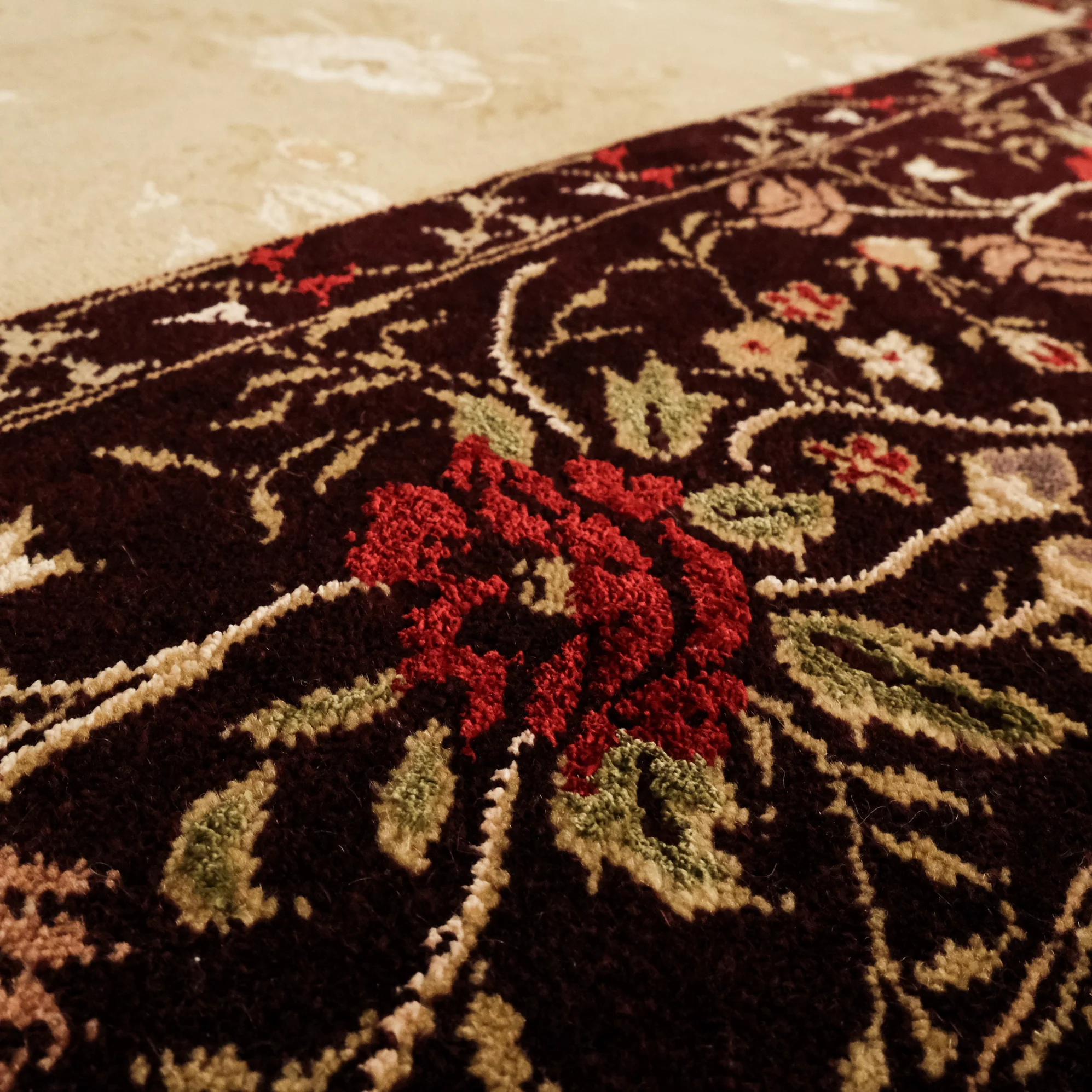 Harem Series Hand Woven Silk Carpet with Uşak Pattern