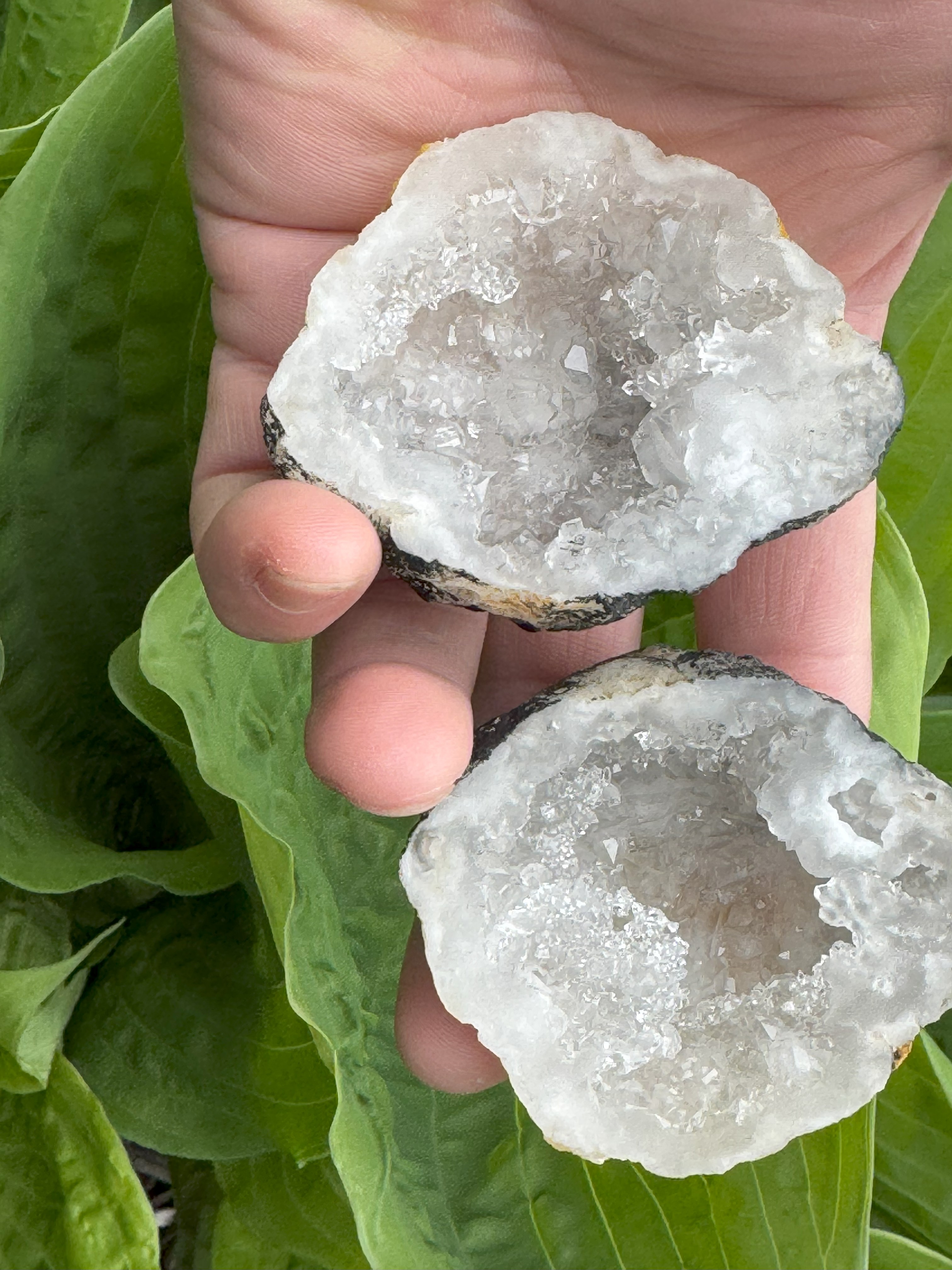 Mexican Sugar Geode ~2.75" across