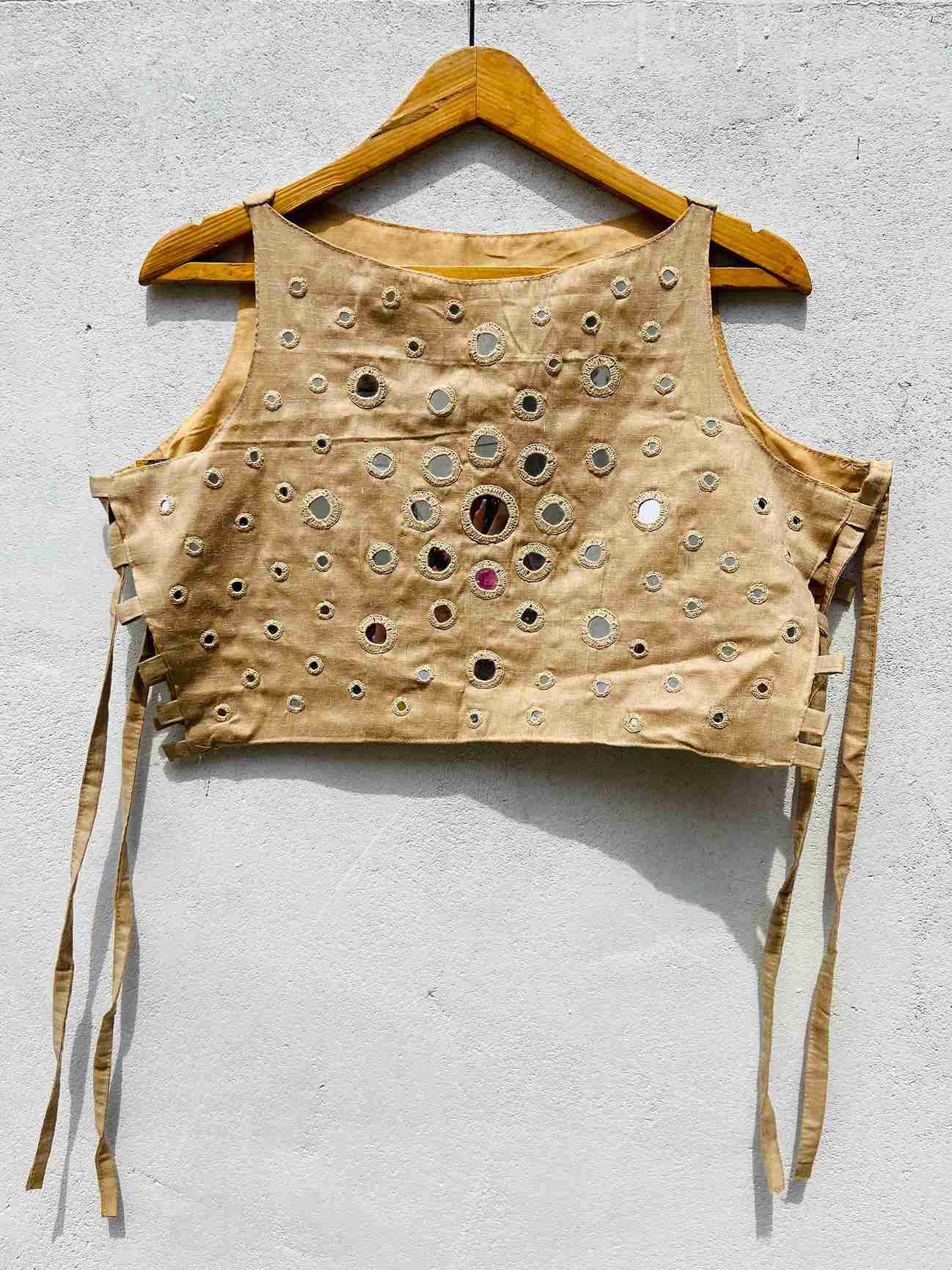 Desert gold mirror Dot corset blouse subtitle