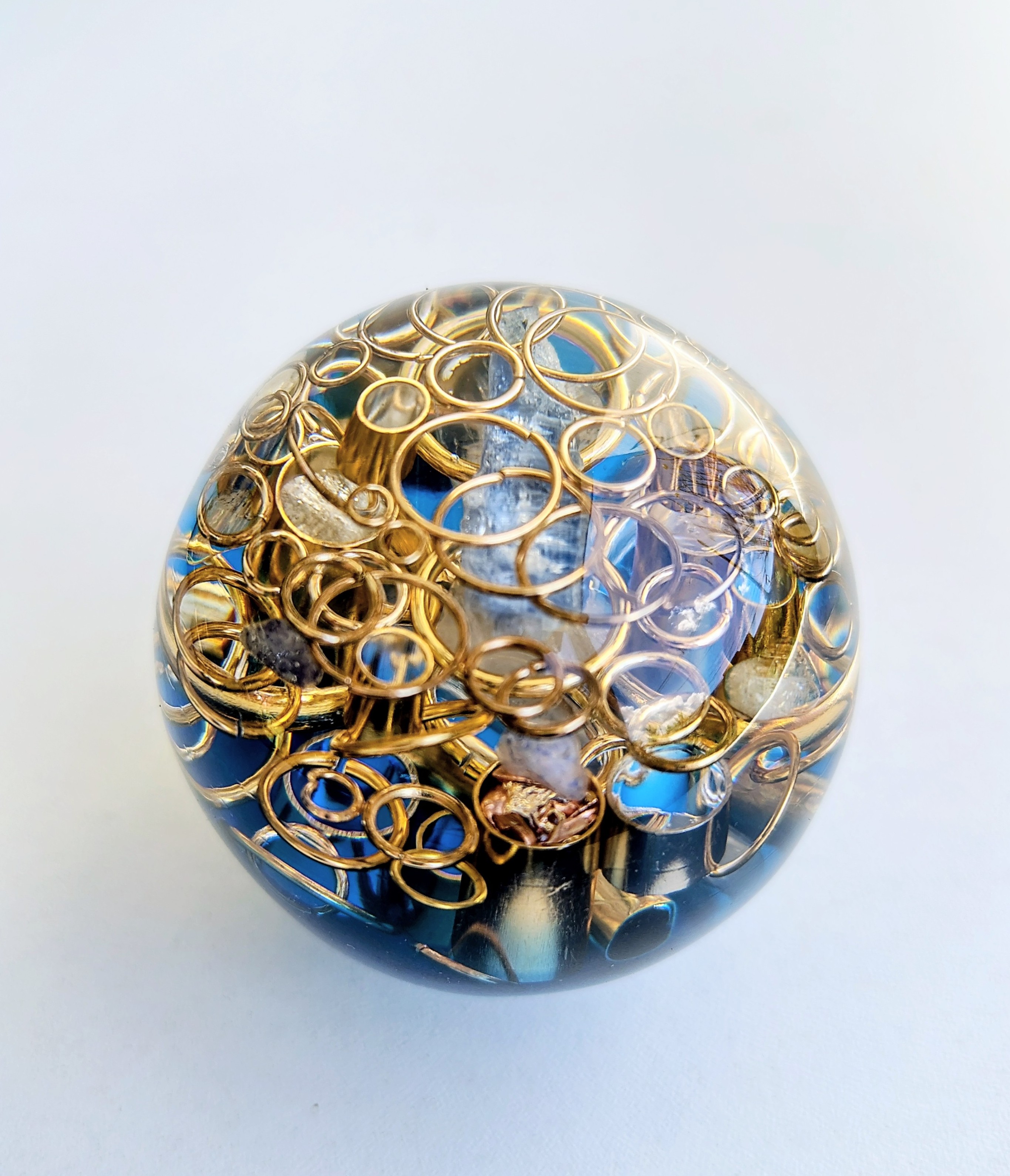 SIRIUS SPHERE - Modelo São Miguel: Blindagem Portátil e Integridade de Campo