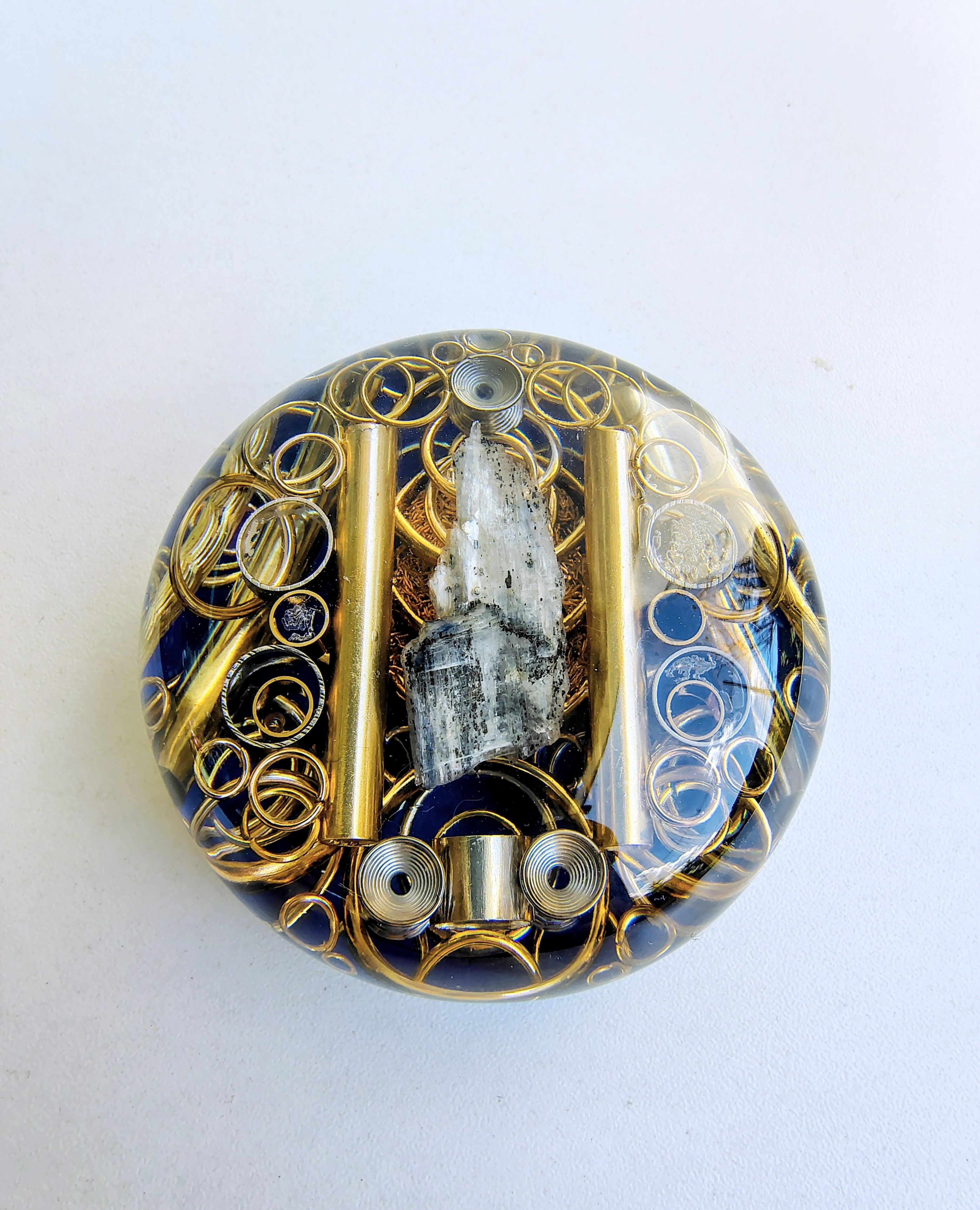 SIRIUS HEMISPHERE | Meia esfera São Miguel: Blindagem Portátil e Integridade de Campo