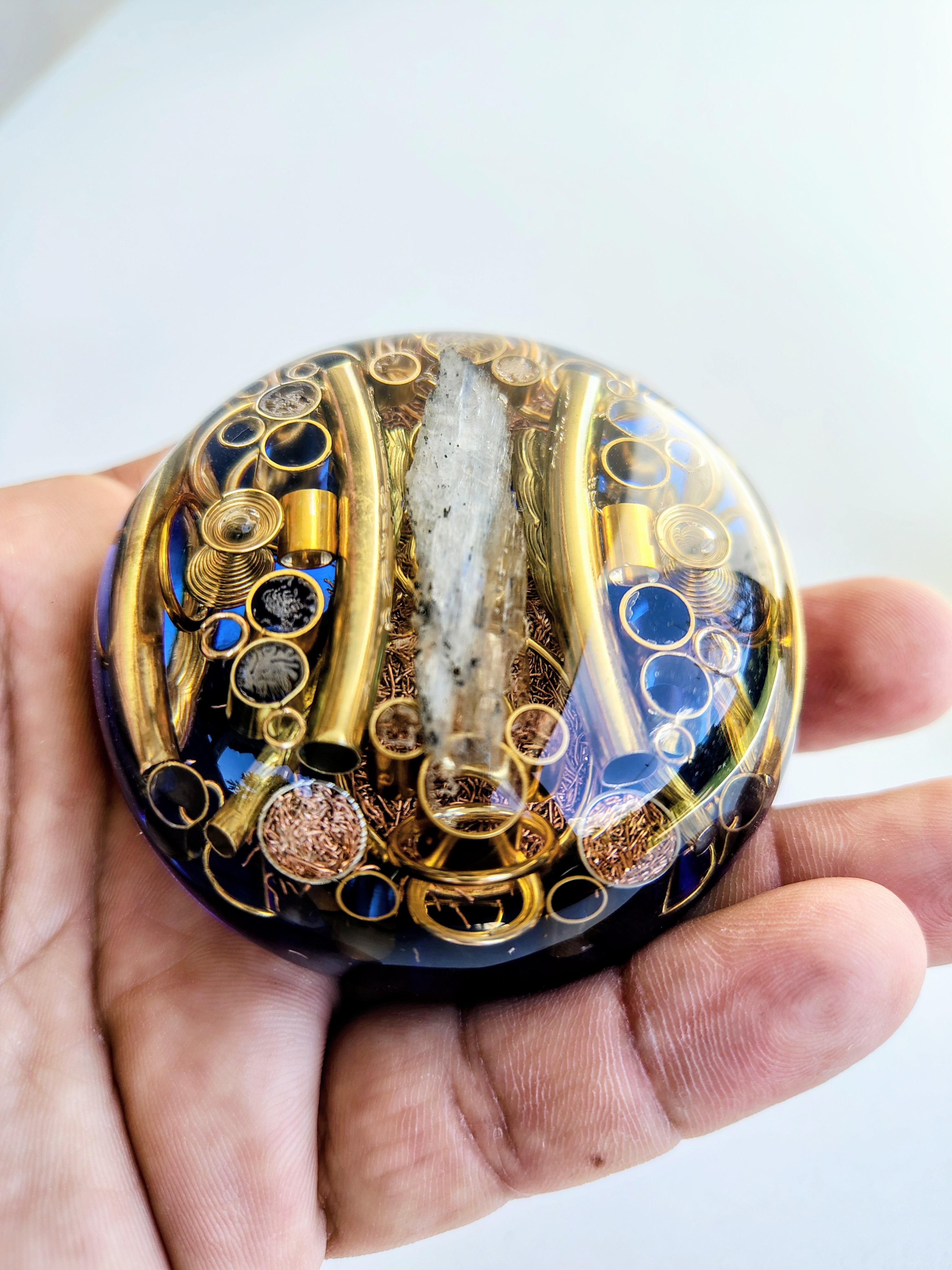 SIRIUS HEMISPHERE | Modelo São Miguel: Blindagem Portátil e Integridade de Campo