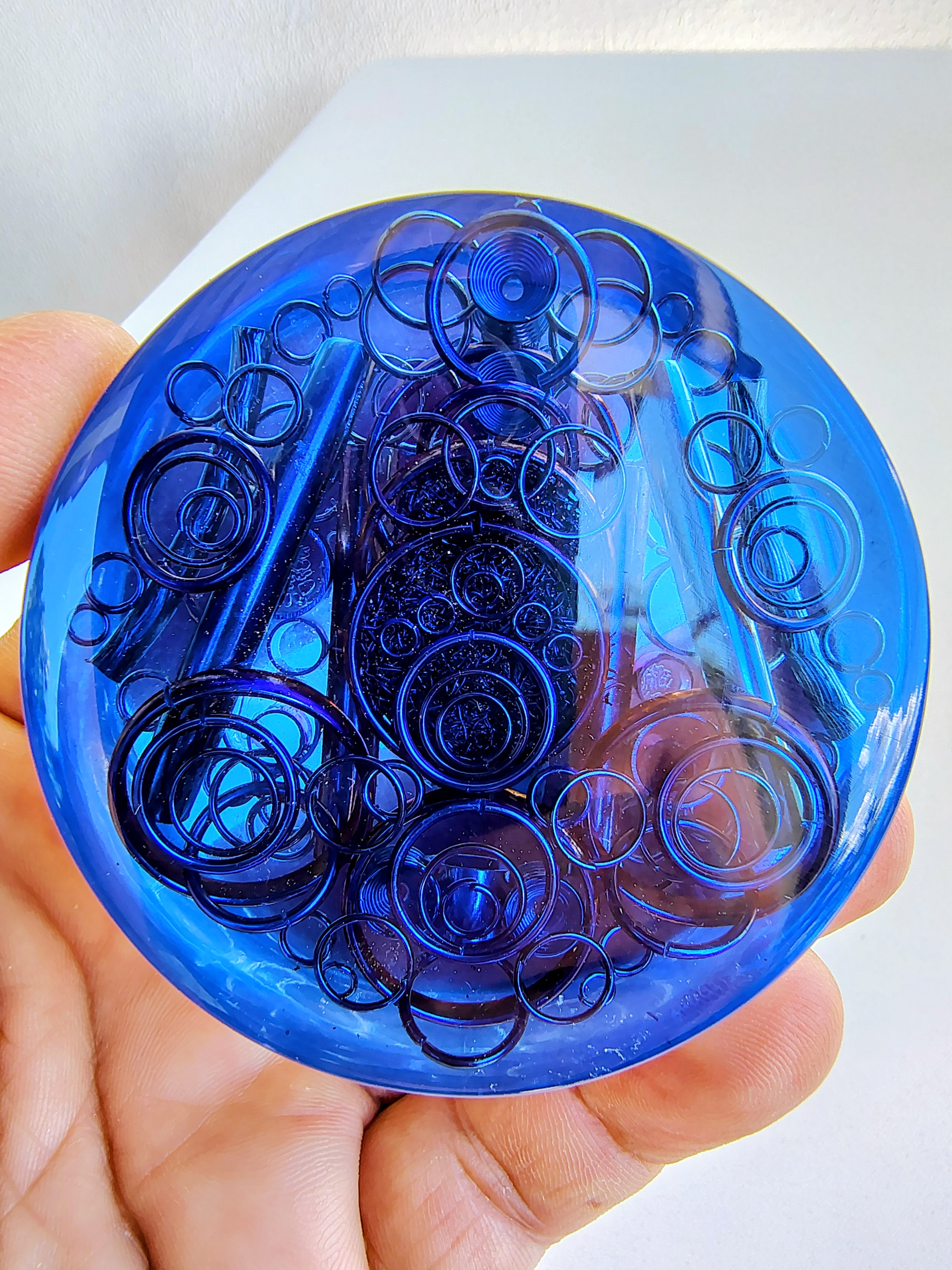 SIRIUS HEMISPHERE | Meia esfera São Miguel: Blindagem Portátil e Integridade de Campo